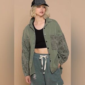 POL Denim Leopard Contrast Jacket Sage Green Animal Print M Patch Pockets Cotton